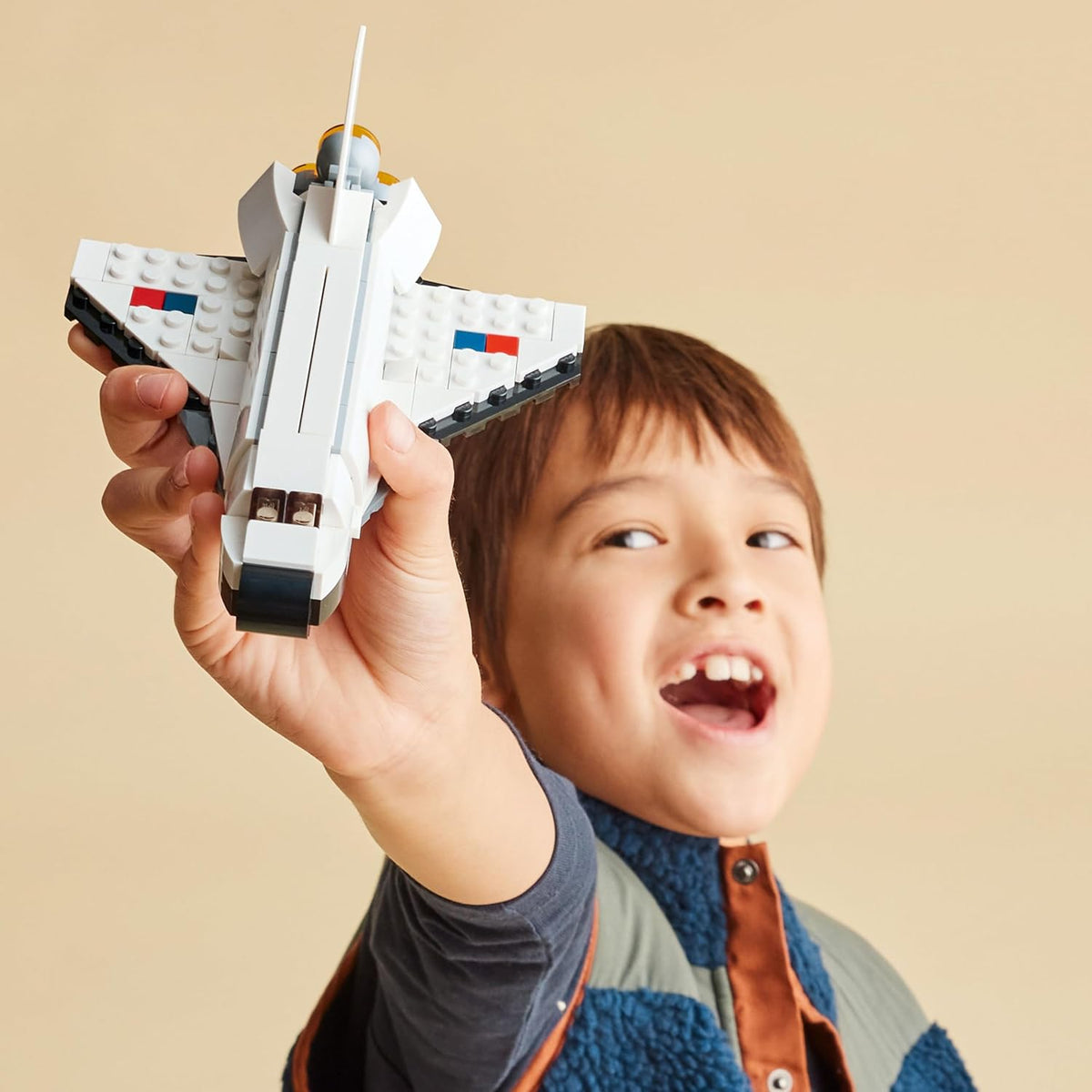 LEGO Creator spaceship and astronaut rebuild toy