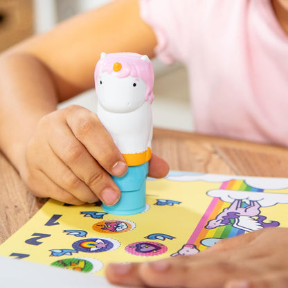 Sticker Wow 24-page arts and crafts activity set
