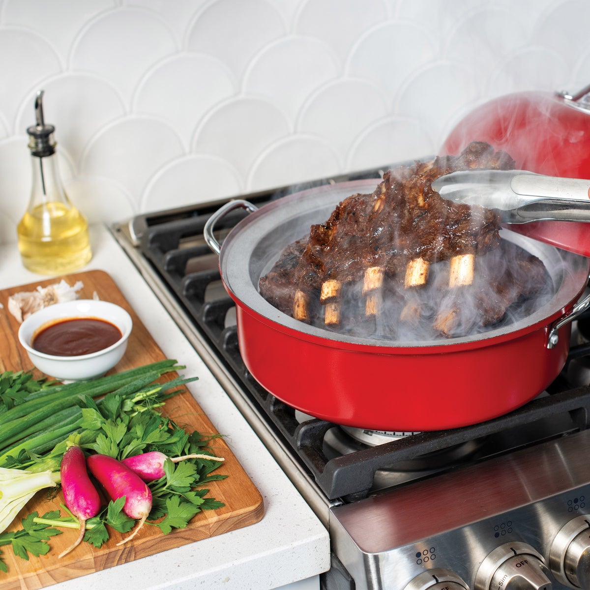 Outdoor top-of-grill smoker set