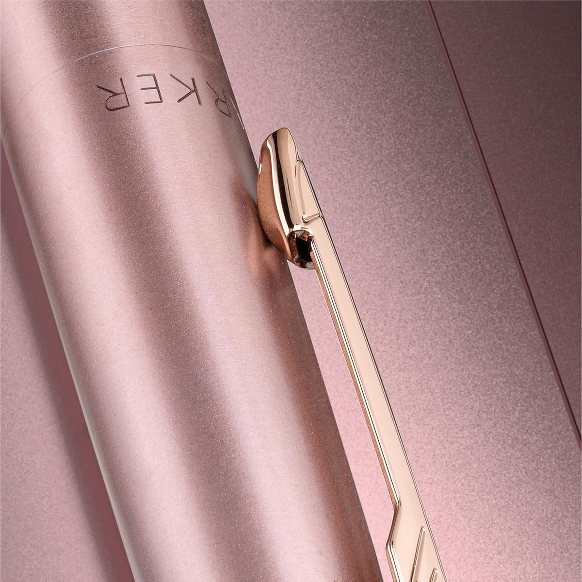Parker Jotter XL pen with modern finish