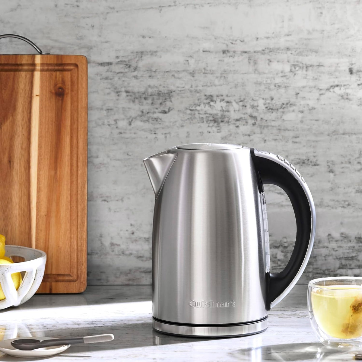 Cuisinart electric kettle water window and pour spout