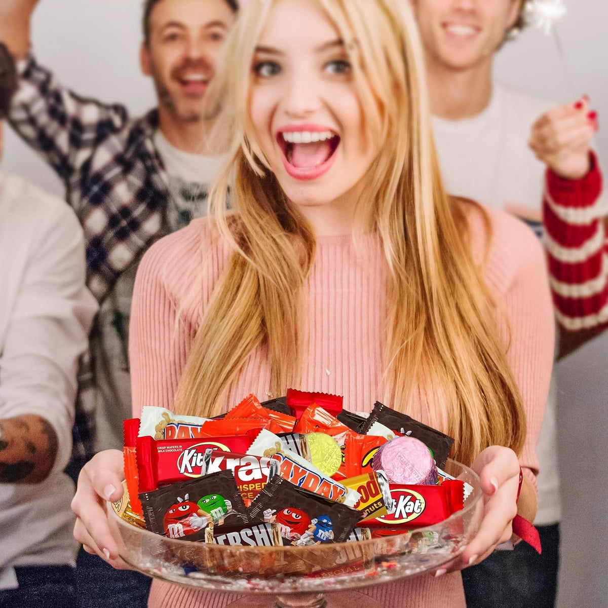 Bulk chocolate candy pack with 225 pieces
