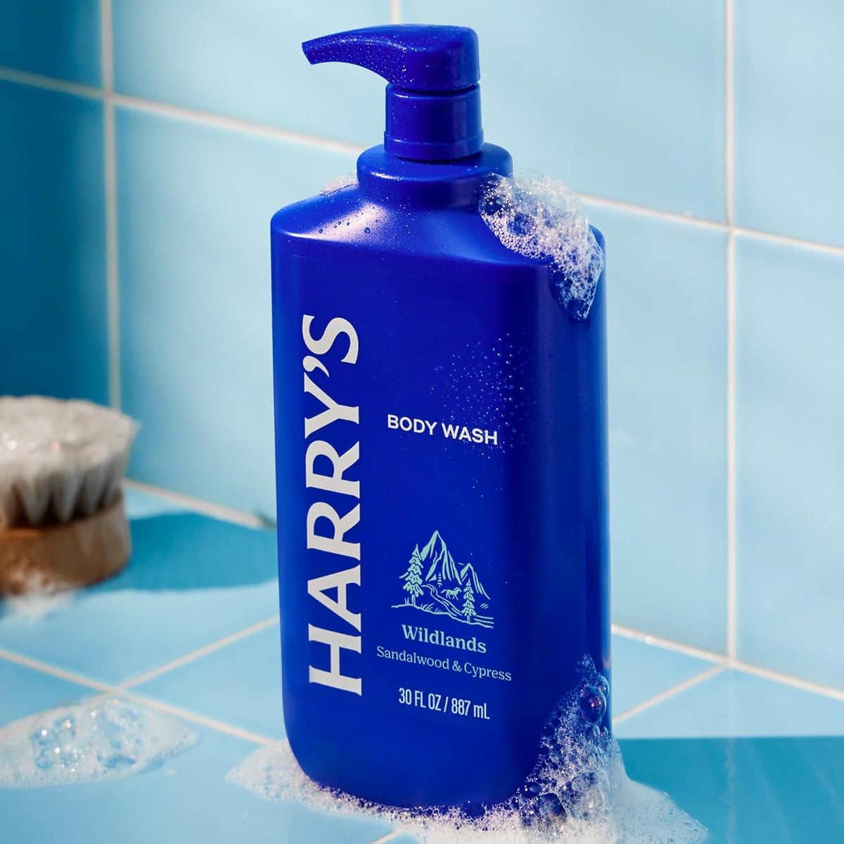 Sulfate paraben and dye free Harry's body wash