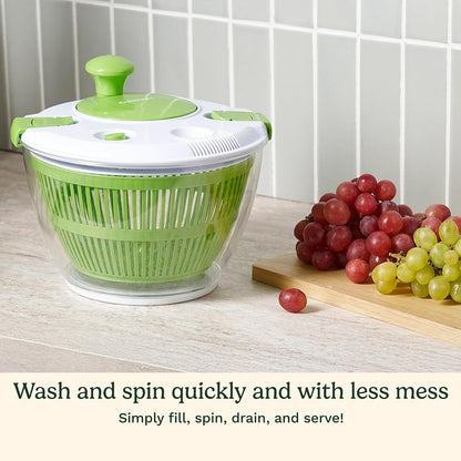 Compact salad spinner for berries and herbs