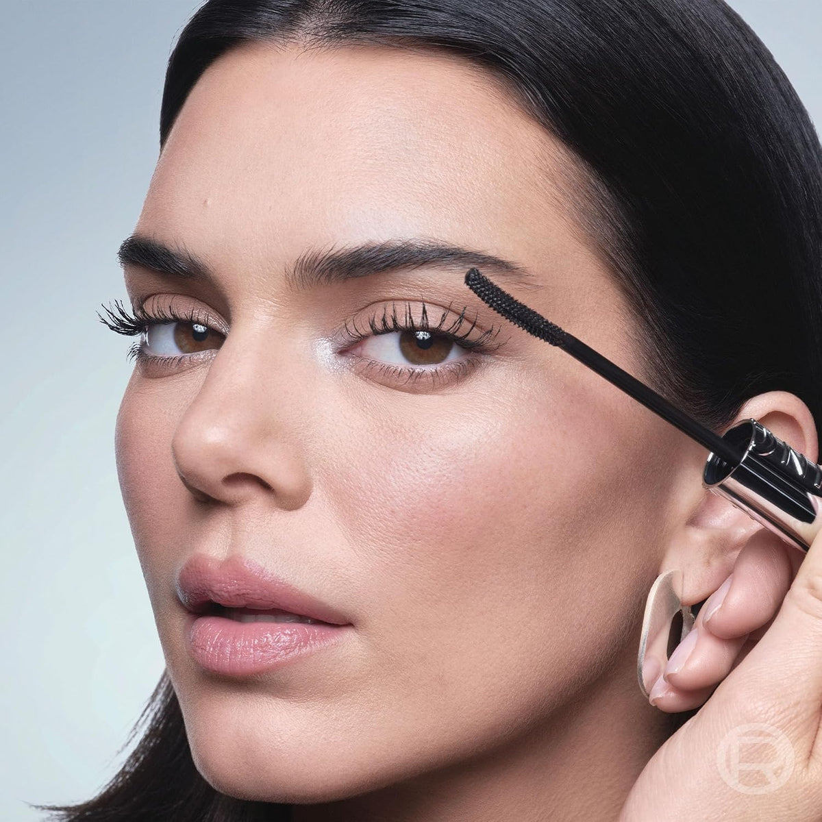 L'Oreal Paris mascara for extended length and sculpted curl