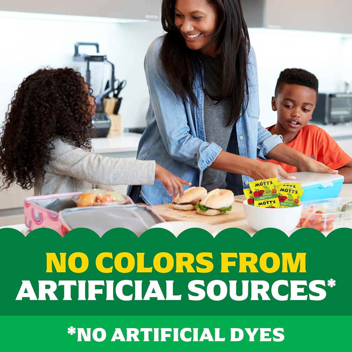 Mott's chewy fruit snacks with no artificial dyes