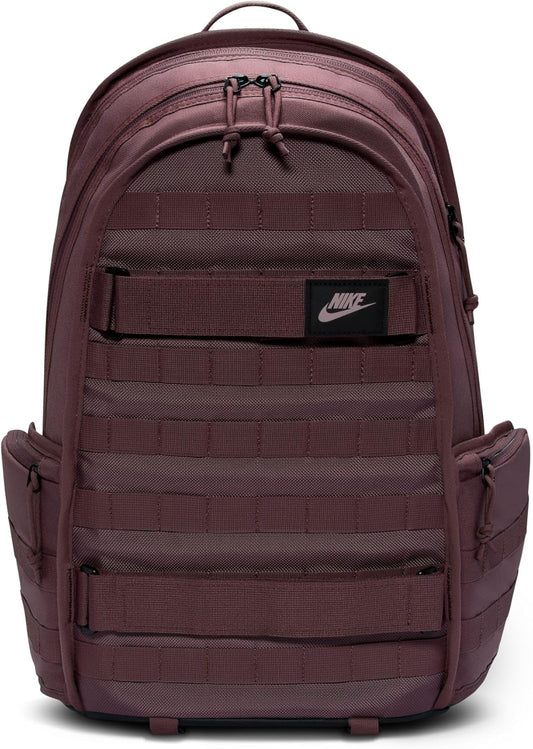 Nike 26L casual daypack front view