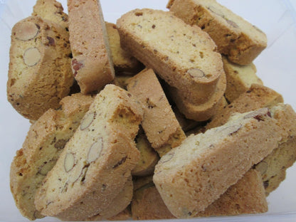 La Dolce Vita Classic Almond Italian Biscotti Cookie Snacks with Whole Almonds, 40 oz. Jar, 30 Servings (Pack of 1)