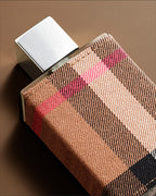Burberry Classic Eau de Toilette – Woody Men's Cologne – With Notes of Bergamot, Fresh Mint, Sandalwood & Amber – Long Lasting Fragrance - product image 26
