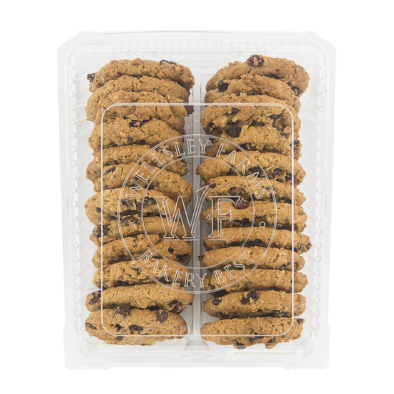 Wellsley Farms oatmeal raisin cookies 6 count package