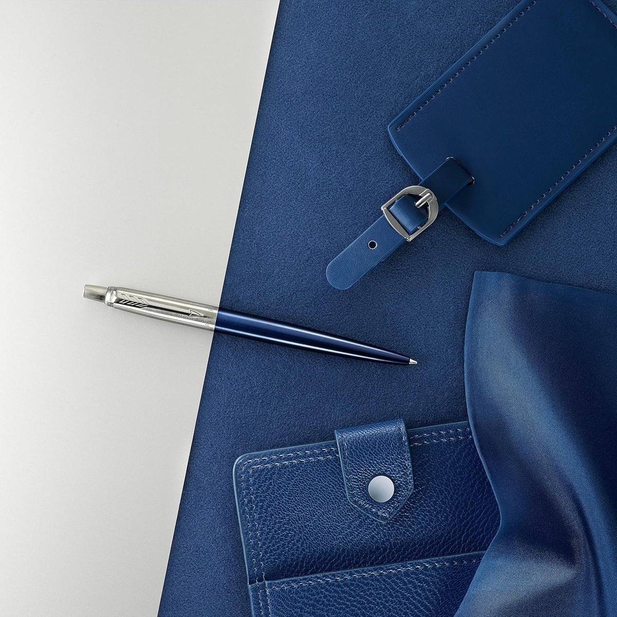 Parker Jotter pen with arrowhead clip detail