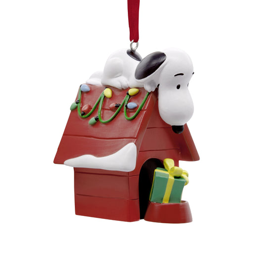 Hallmark Snoopy holiday doghouse Christmas ornament