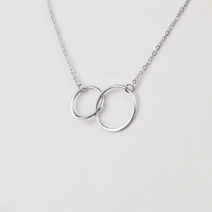 Anavia stainless steel necklace with two circle design