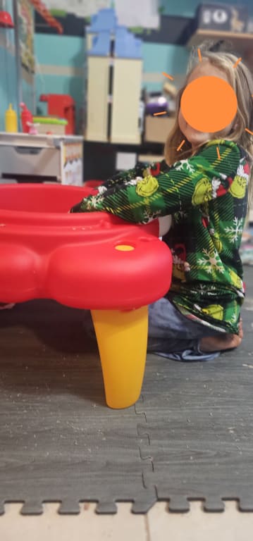 Crabbie table raised on legs